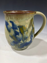 Load image into Gallery viewer, mug curved
