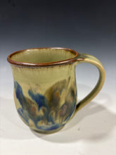 Load image into Gallery viewer, mug curved
