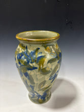 Load image into Gallery viewer, Vase-high shoulder
