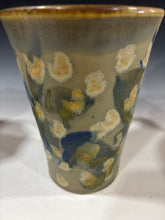 Load image into Gallery viewer, Bud vases assorted shaped
