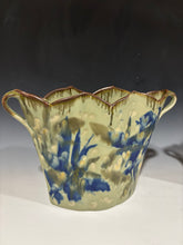 Load image into Gallery viewer, Vase envelope tall cloud 9” tall and 10.50”wide across top
