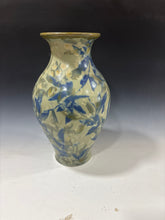 Load image into Gallery viewer, Vase-high shoulder
